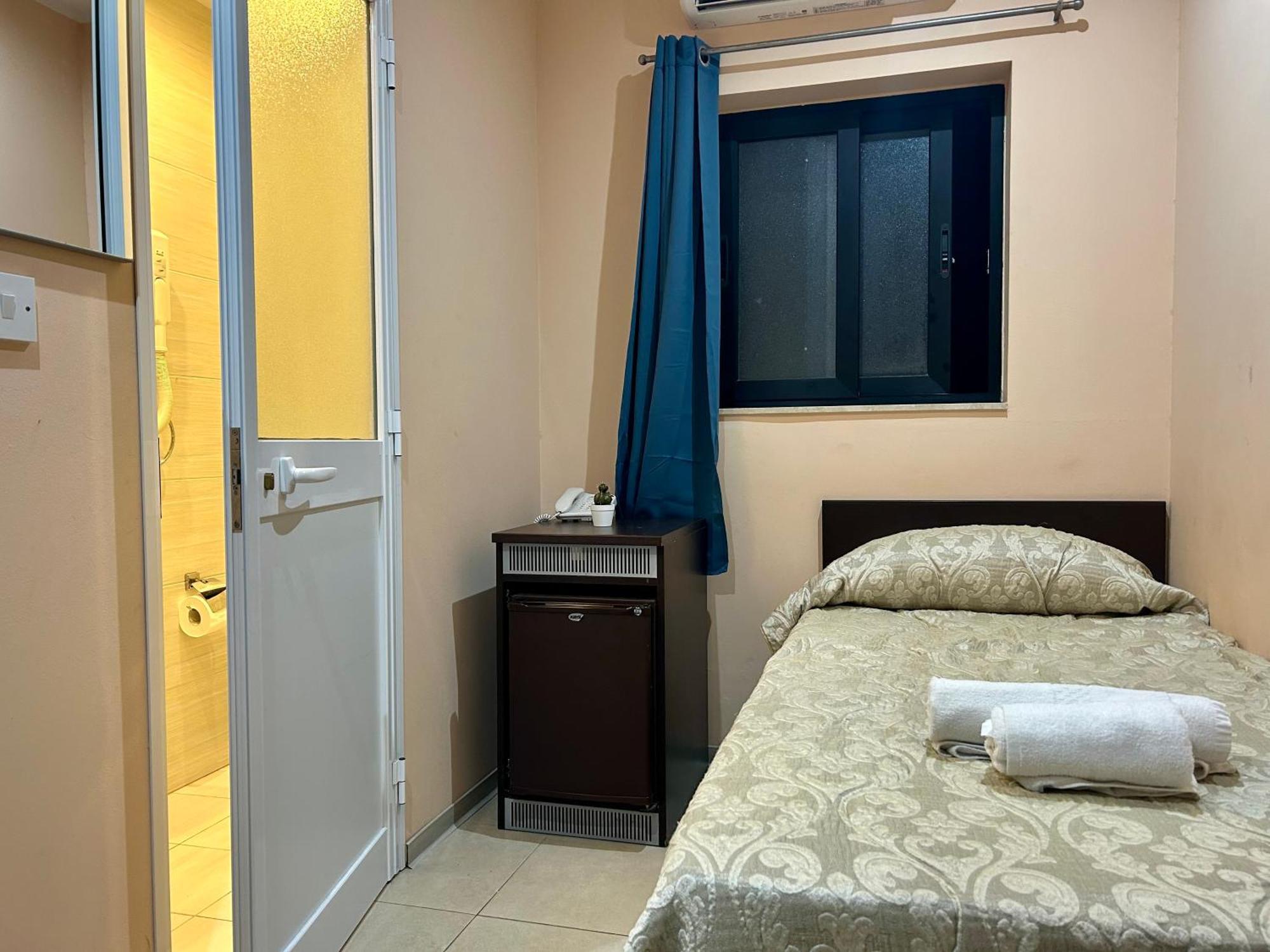 Malta Paradise Hotel Saint Julian's Екстер'єр фото
