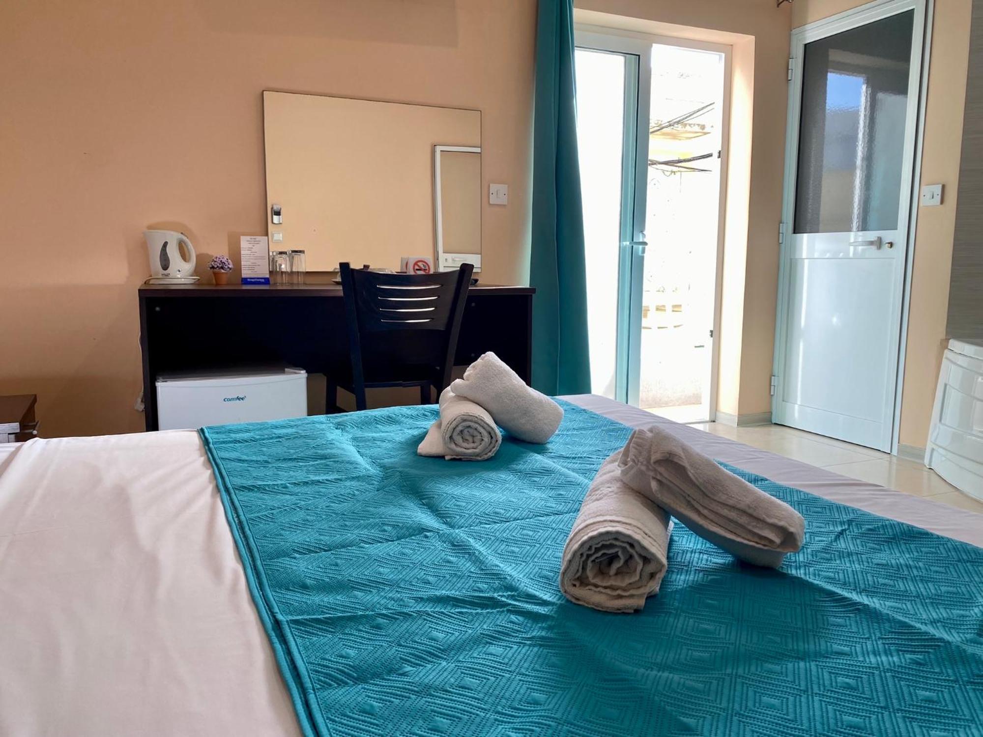 Malta Paradise Hotel Saint Julian's Екстер'єр фото